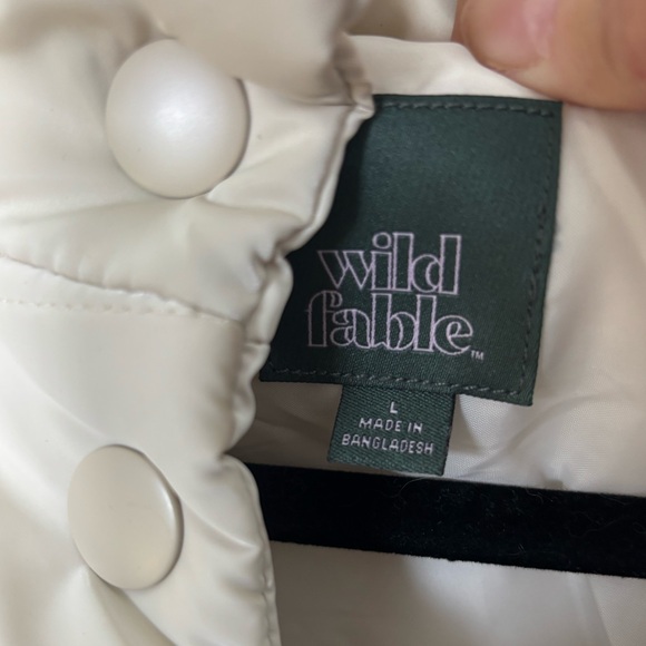 White Puffer Jacket - Picture 3 of 4